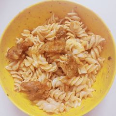 Butter chicken pasta A picture of Butter chicken pasta.