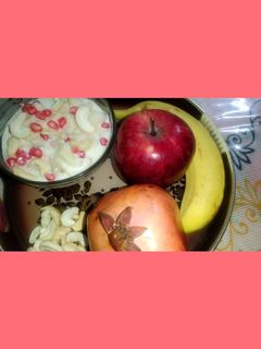 फ्रूट क्रीम (Fruit cream recipe in hindi) रेसिपी मुख्य फोटो