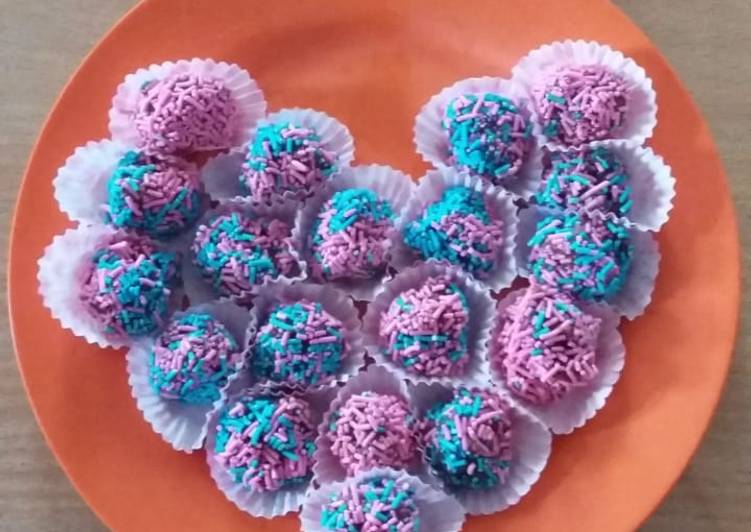 Bagaimana Menyiapkan Bola bola cokelat Anti Gagal