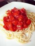 Tallarines con longaniza y salchichas