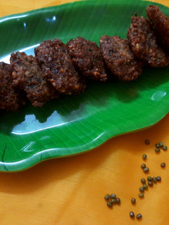 பெசர கரெலு (Pesara karelu recipe in tamil) செய்முறை முக்கிய புகைப்படம்