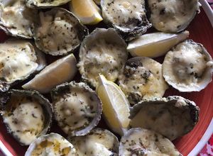 Una foto de Ostras a la parmesana