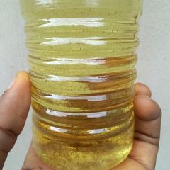A picture of GarlicClove Oil.