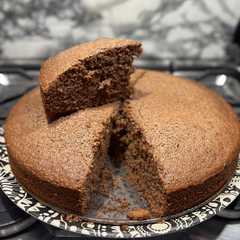 Una foto de Torta esponjosa de cacao amargo 🍫