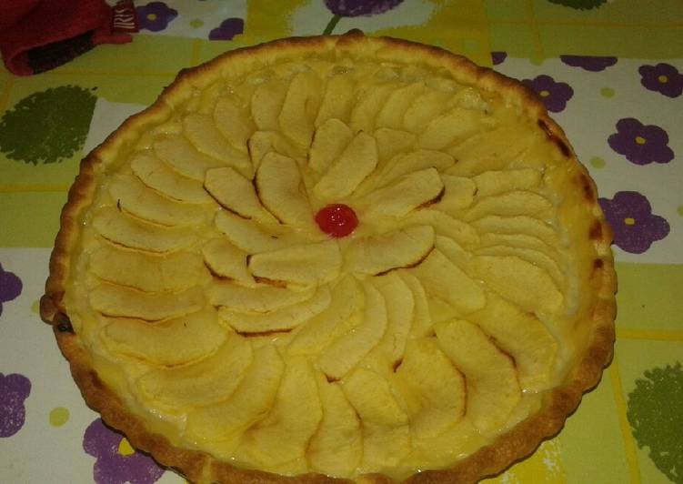 Tarta de manzana con crema pastelera