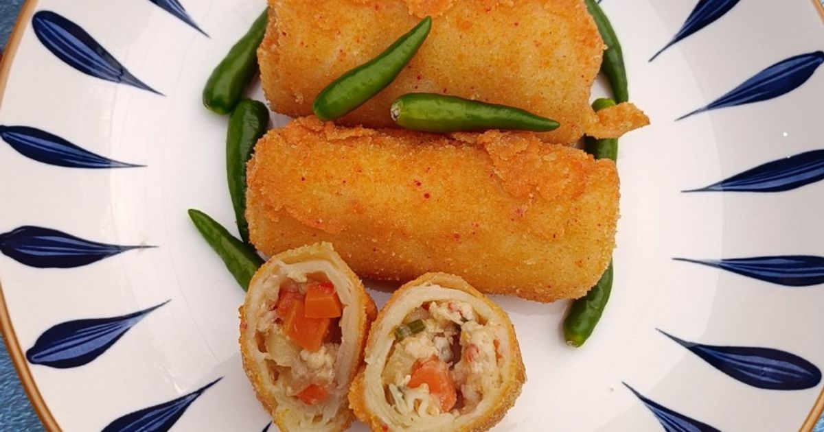 Risol isi ayam sayur