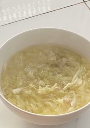 Hình của món Canh bắp cải thịt bằm.
