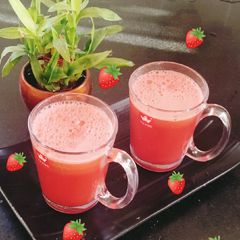 Strawberry juice A picture of Strawberry juice.