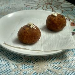 A picture of Dahi ke kebab.