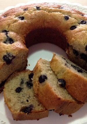 Una foto de Budín de Banana y Arándanos