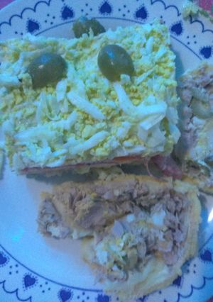 Una foto de Pionono de queso y atún