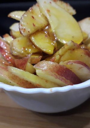A picture of Apple salad.