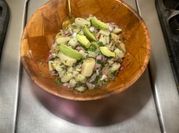 Una foto de ensalada de verano dulces