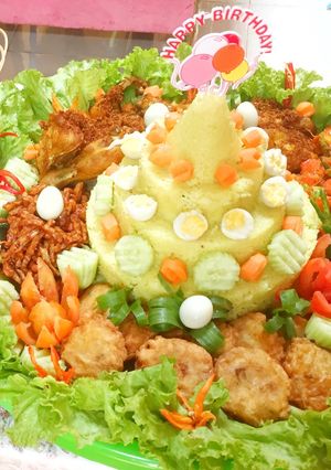 Foto resep Nasi Kuning / Tumpeng