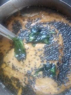 ટામેટાં ની ચટણી (Tomato Chutney Recipe In Gujarati) રેસીપી મુખ્ય ફોટો