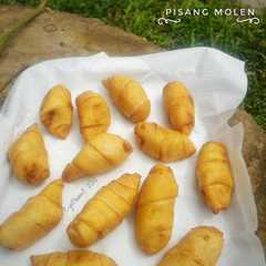 A picture of Pisang molen.
