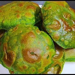 A picture of Palak poori recipe | Palak puri.