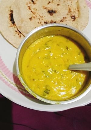 बेसन की कढ़ी (besan ki kadhi recipe in Hindi) रेसिपी मुख्य फोटो