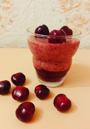 Une photo de Trio de cerises en verrines