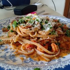 A picture of Prawns pasta.