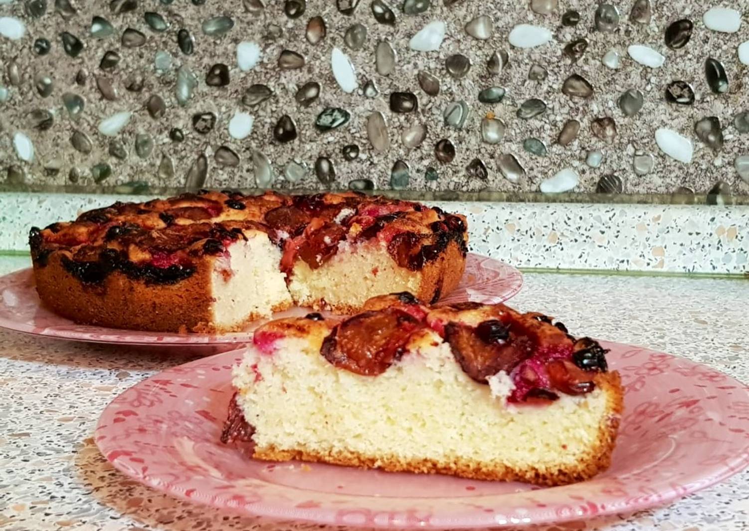 Пирог из сливы без косточек простой
