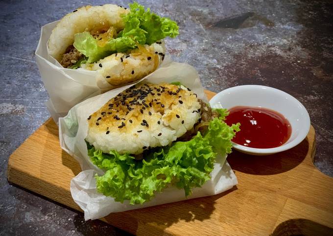 Recipe of Favorite Yakiniku Rice Burgers