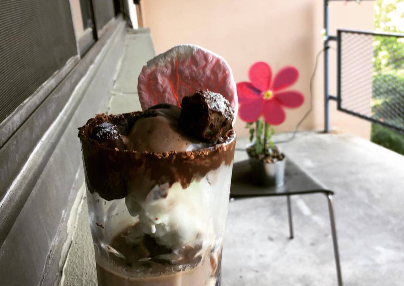 Chocolate summer retreat