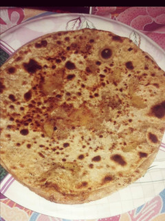 A picture of Qeema Aaluu paratha.