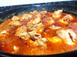 Foto principal de Pasta de pollo picante / curry