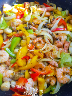 Stir fry seafood ainihin hoton girkin