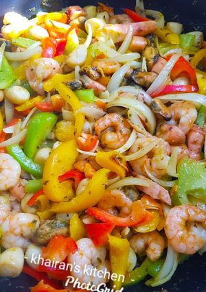 Stir fry seafood ainihin hoton girkin