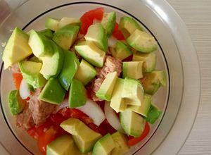Foto di Insalata di Pasta con Tonno Piccante, Limone e Avocado 🍋🥑