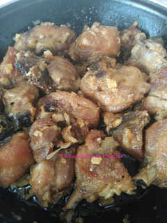 Una foto de Pollo al ajillo (tradicional)