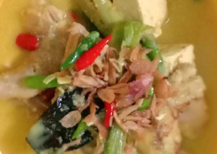 Opor ayam + tahu