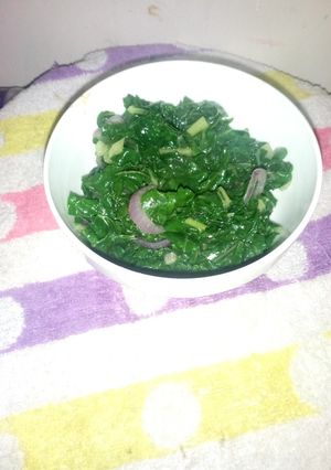 A picture of Fried spinach.