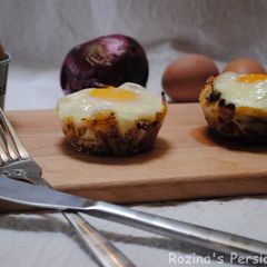 A picture of Onion omelette muffins.
