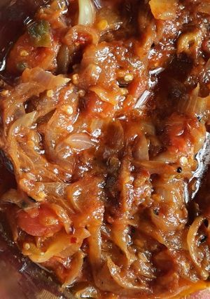 A picture of Tamatar ki bhunni chutney.