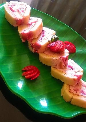 A picture of Strawberry cream cheese roll.