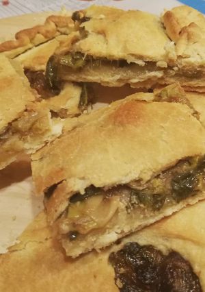 Foto di Calzone pugliese con sponzale (pizza non lievitata)