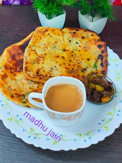 अजवाइन पराठा (Ajwain paratha recipe in hindi) रेसिपी मुख्य फोटो