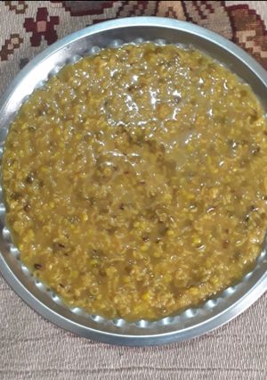 मूंग दाल की खिचड़ी (Moong dal khichdi recipe in hindi) रेसिपी मुख्य फोटो
