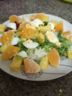 Una foto de Ensalada tropical