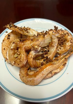 Hình của món Lườn cá hồi nướng sả NCKD.