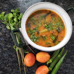 A picture of Sindhi tomato kadhi.