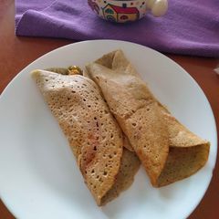 A picture of Stuffed moong dal chilla.