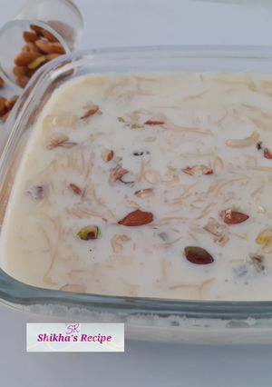 A picture of Vermicelli kheer.