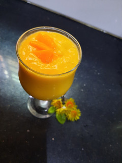 A picture of Mango smoothy.