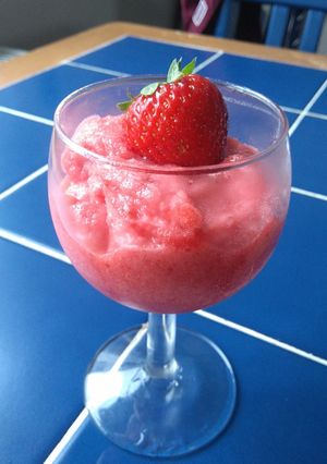 A picture of Strawberry sorbet.