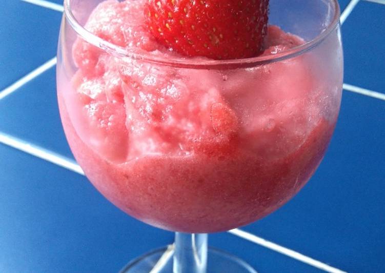 Easiest Way to Make Strawberry sorbet in 25 Minutes for Young Wife