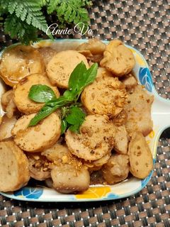 Hình của món Thịt nạc vai kho chả chiên.